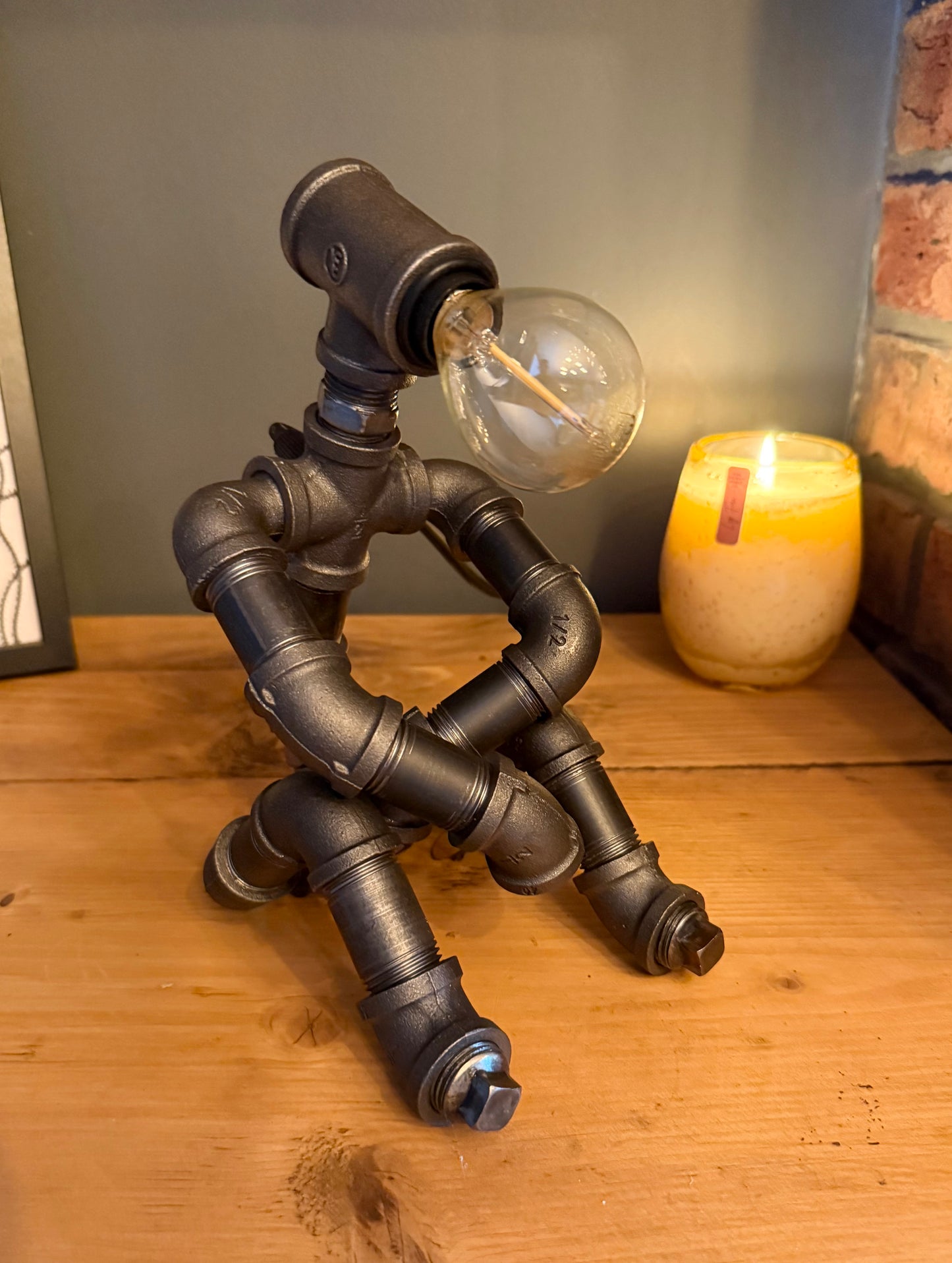 The Tranquil Man Industrial Iron Pipe Lamp & Modern White Bulb
