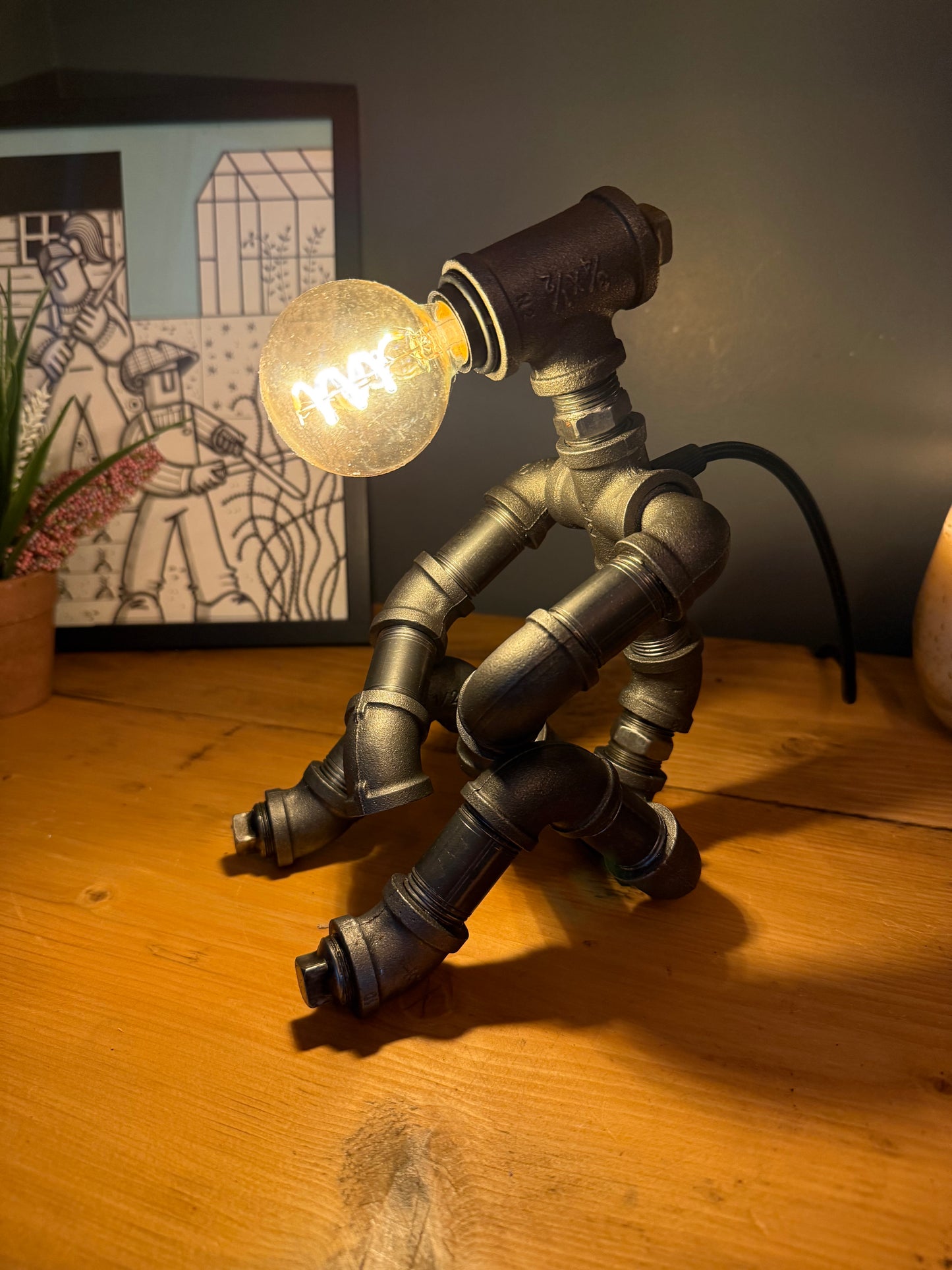 The Tranquil Man Industrial Iron Pipe Lamp & Vintage Style Bulb