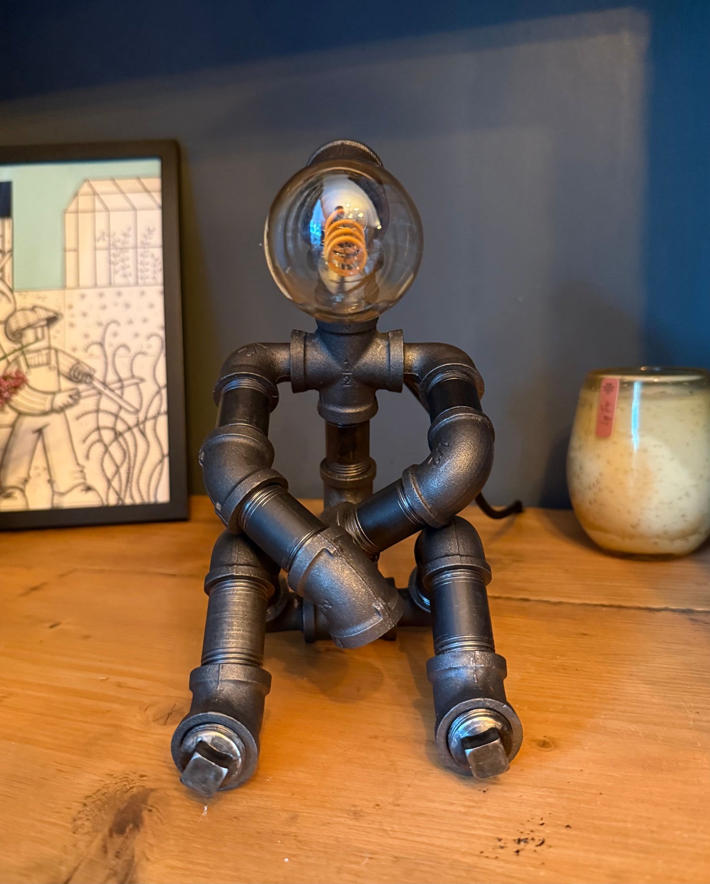 The Tranquil Man Industrial Iron Pipe Lamp & Vintage Style Bulb