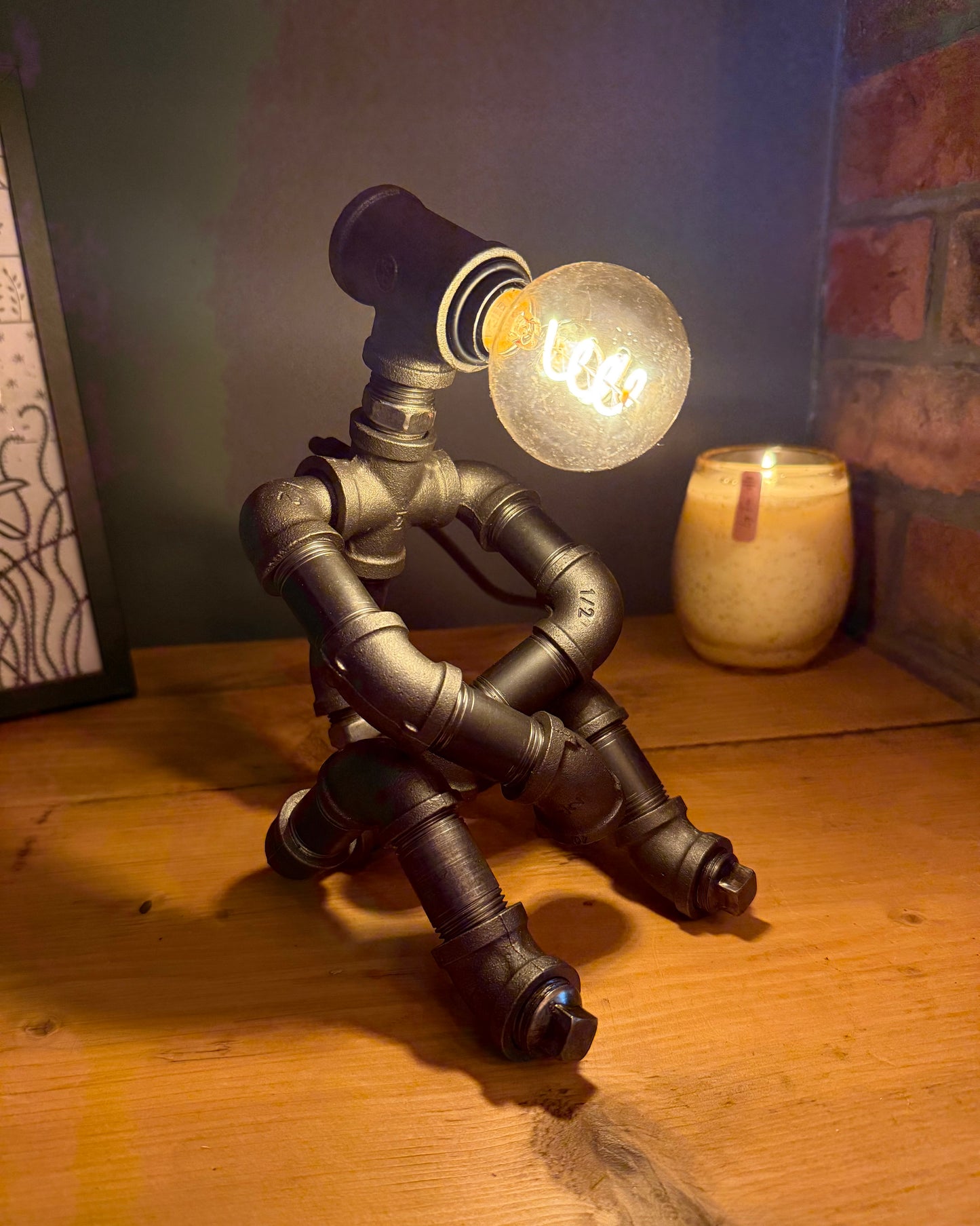 The Tranquil Man Industrial Iron Pipe Lamp & Vintage Style Bulb