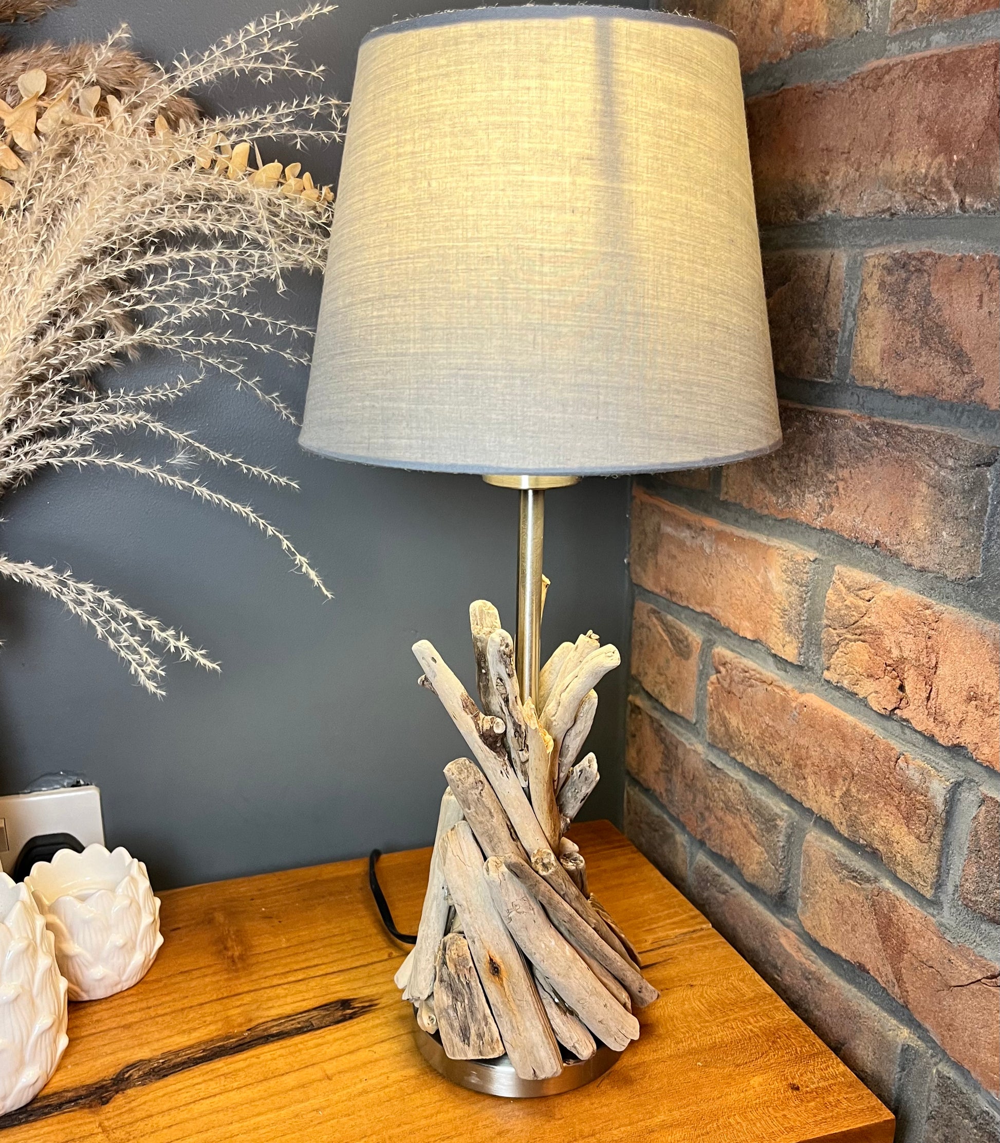 Driftwood table deals lamp