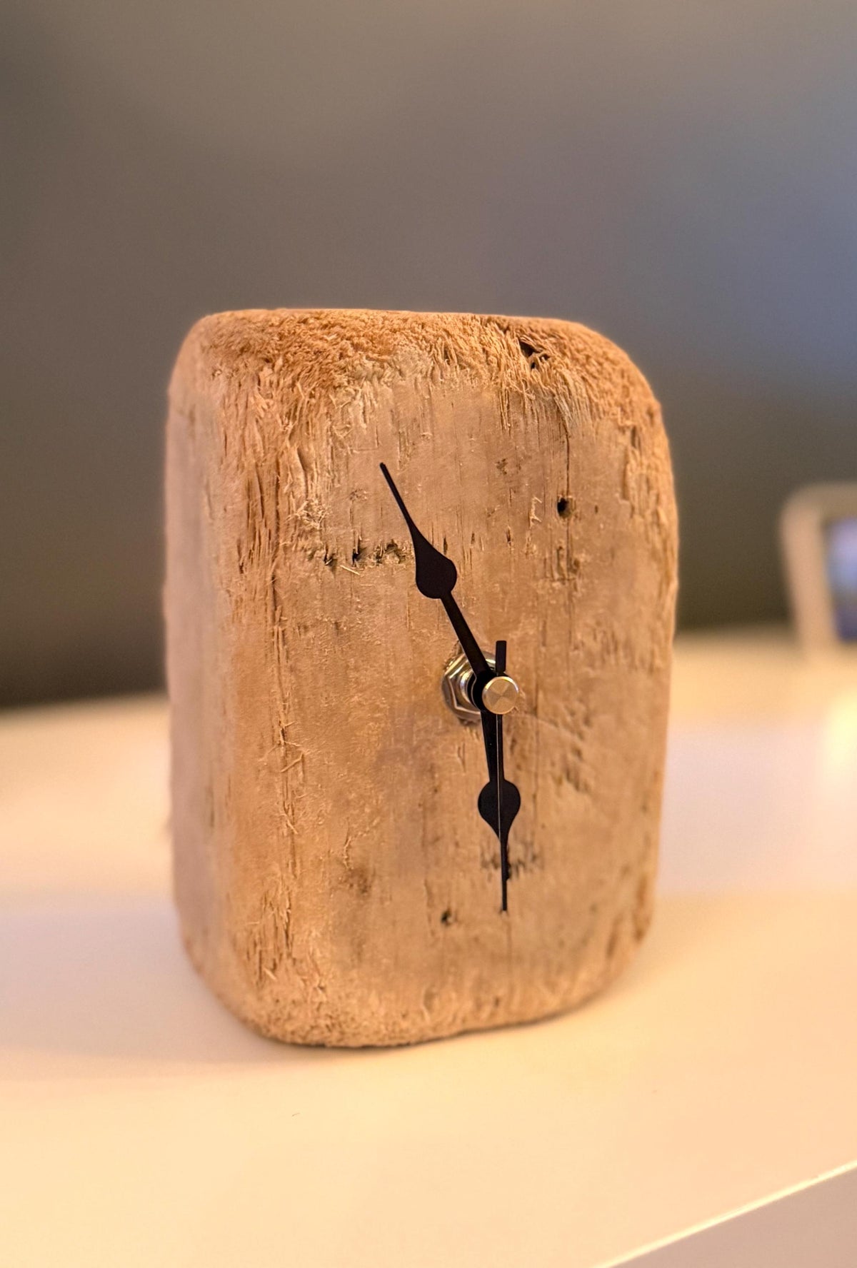 Handmade Driftwood Table Clock – Small Rustic Wooden Desk Clock