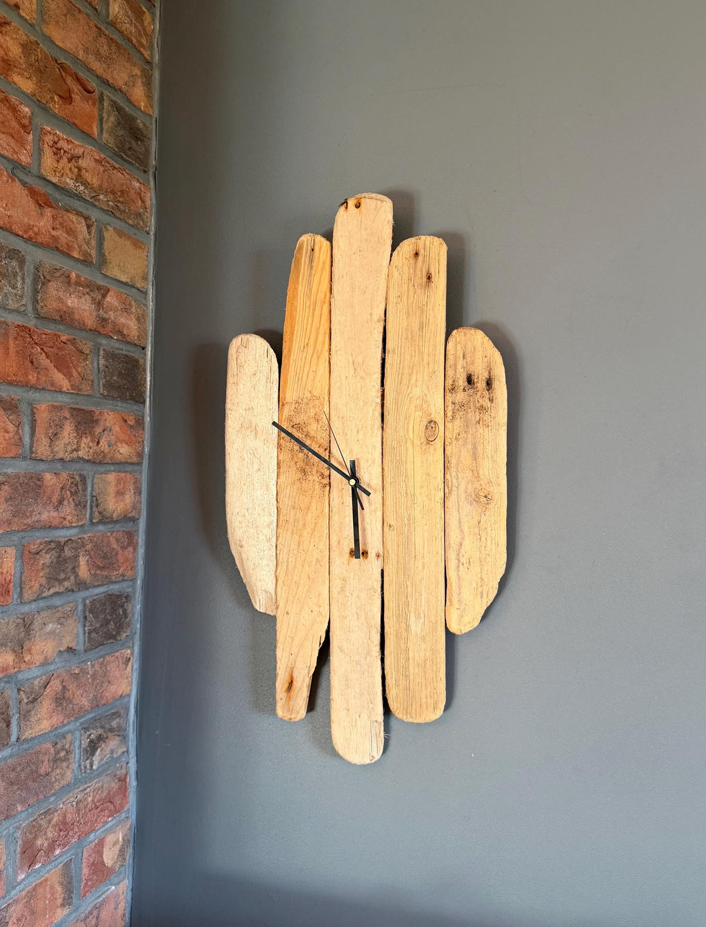 Large Handmade Driftwood Wall Clock – Silent Rustic Coastal Wood Clock