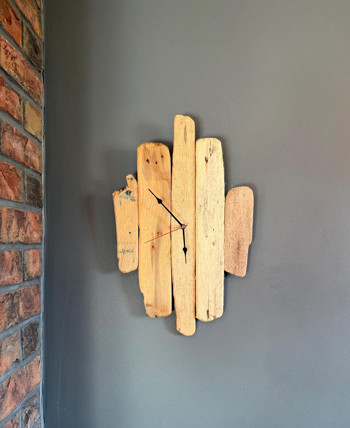 Handmade Driftwood Wall Clock – Silent Rustic Coastal Wood Clock