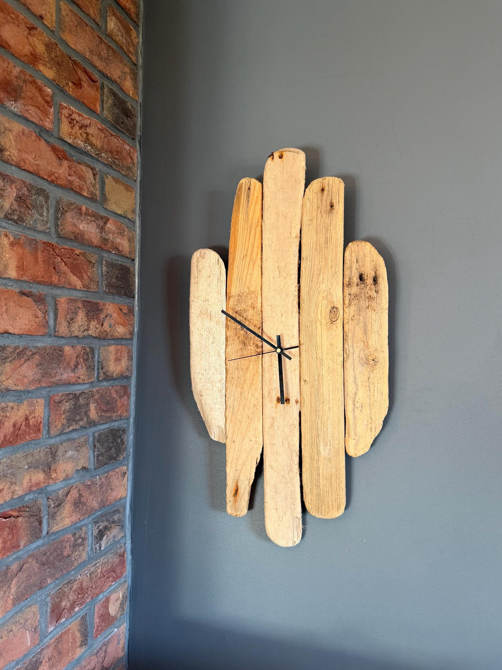 Large Handmade Driftwood Wall Clock – Silent Rustic Coastal Wood Clock
