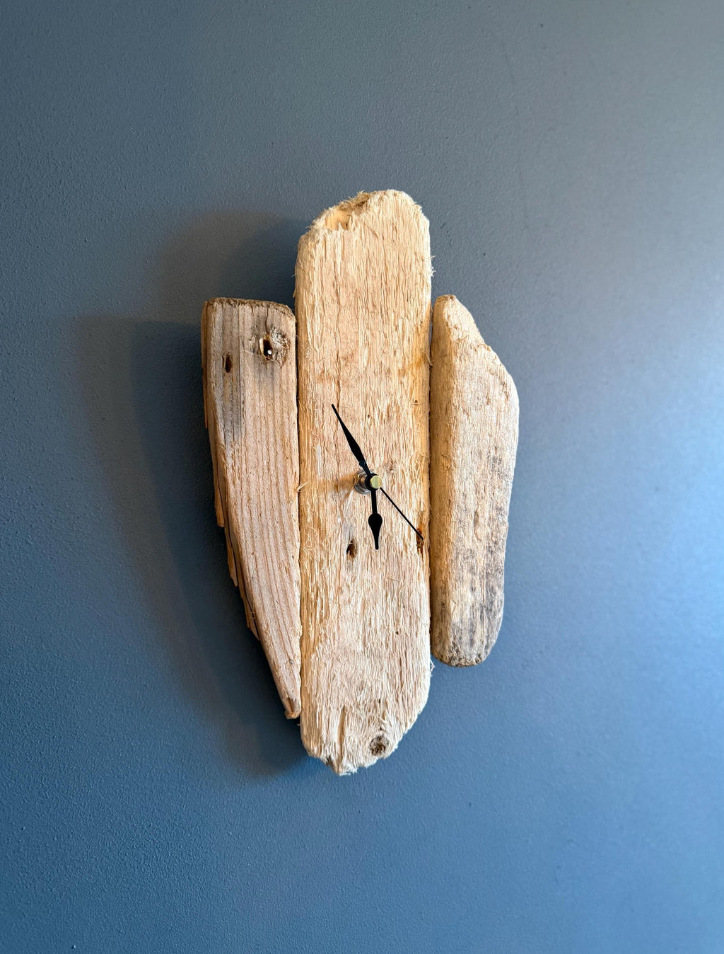 Small Handmade Driftwood Wall Clock – Rustic Coastal Wood Home Decor